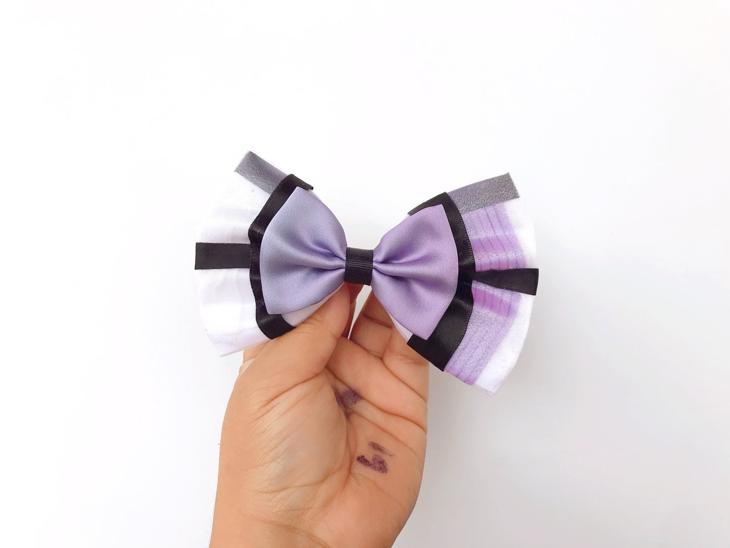 crown bow/bow-tie