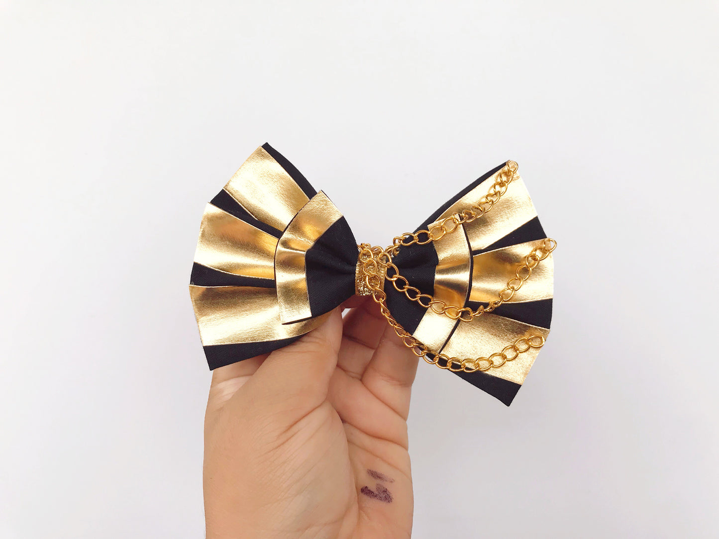 crusader uniform bow/bow-tie