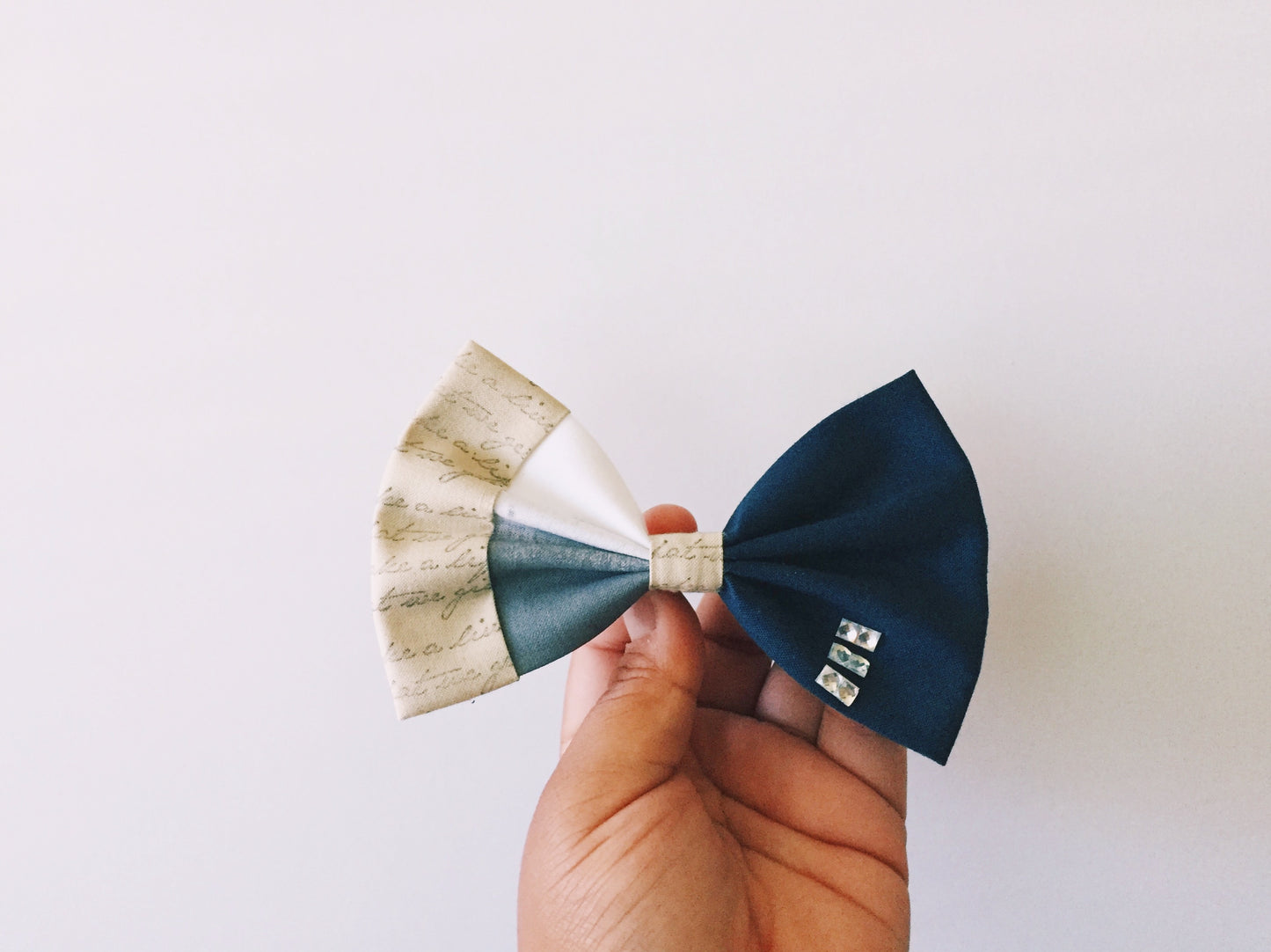 stars uniform bow/bow-tie