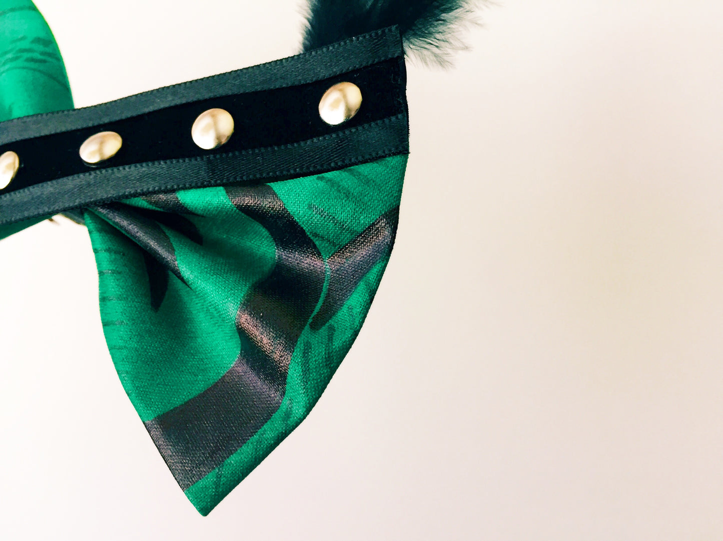 cavalier uniform bow/bow-tie