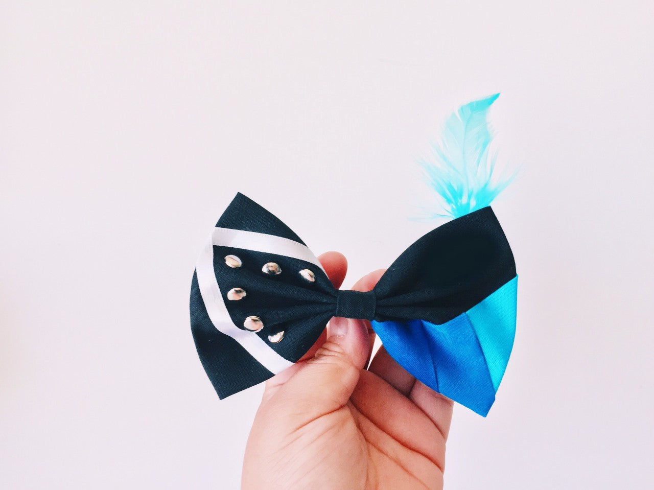 surf uniform bow/bow-tie